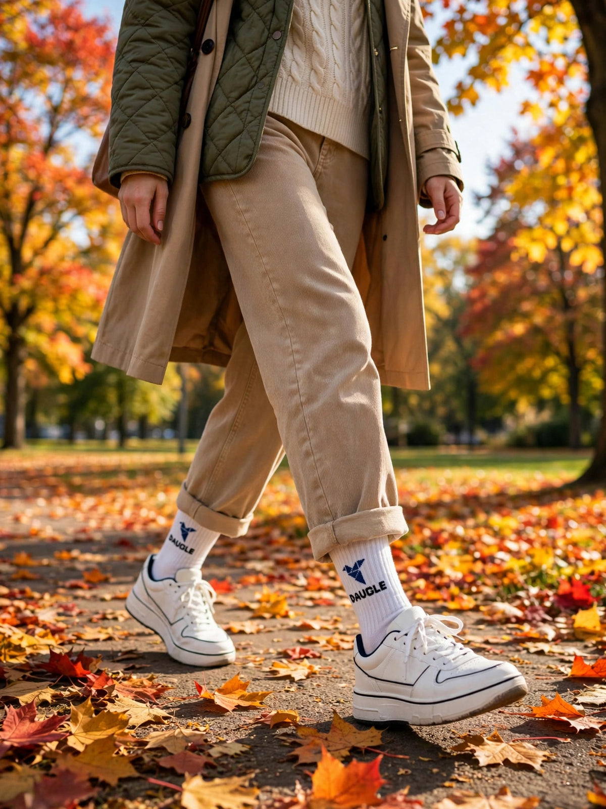 DAUGLE White Crew Socks (3-Pack)⁠ 