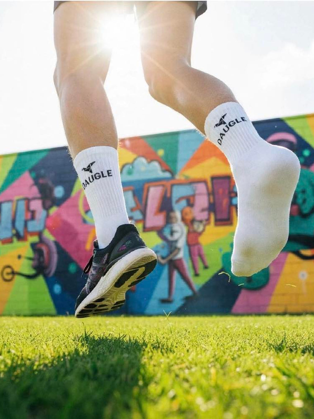 DAUGLE Sports Crew Socks - White (2-Pack)